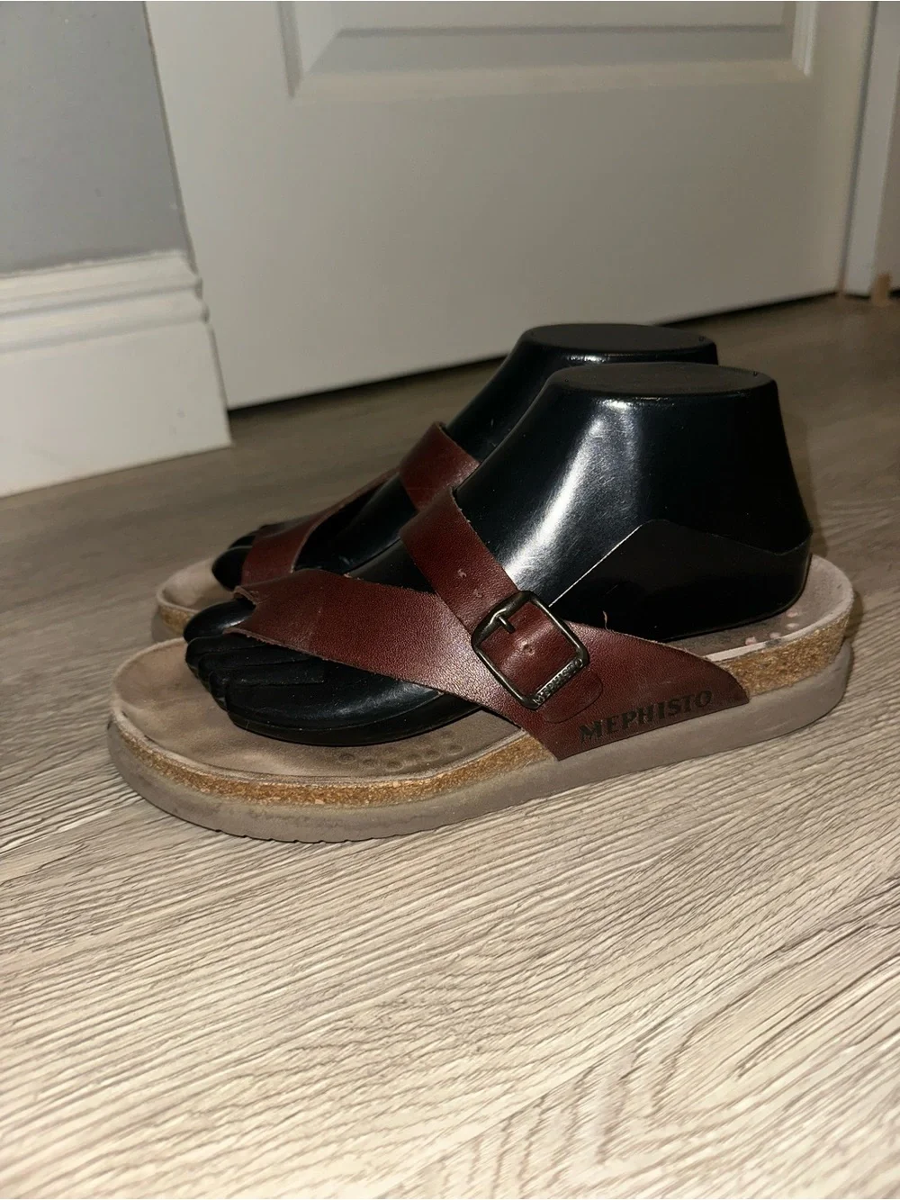 Mephisto Women's Helen Desert Brown Leather Adjustable Strap Sandals Sz 38